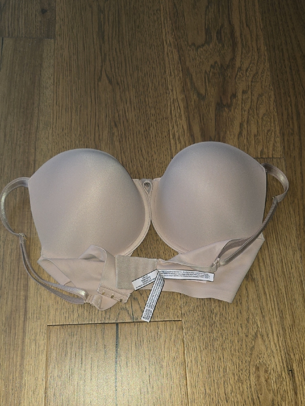 Victoria's Secret Light Beige Convertible Smooth Bra
